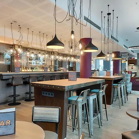 Premier Inn Berlin Alexanderplatz-3