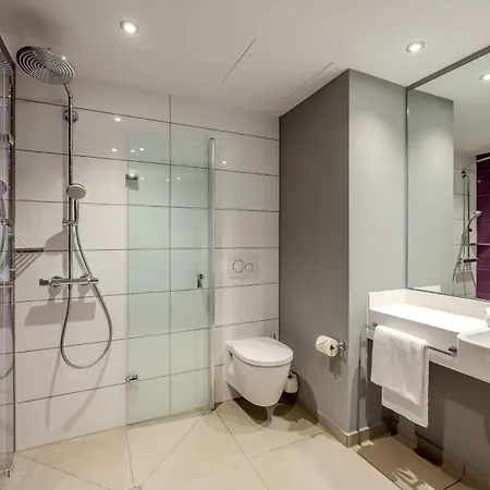 Premier Inn Berlin Alexanderplatz-3